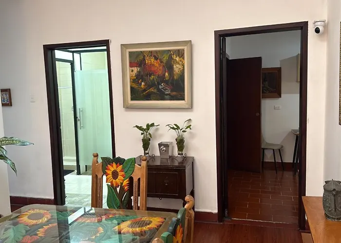 Napoles Clasico Homestay